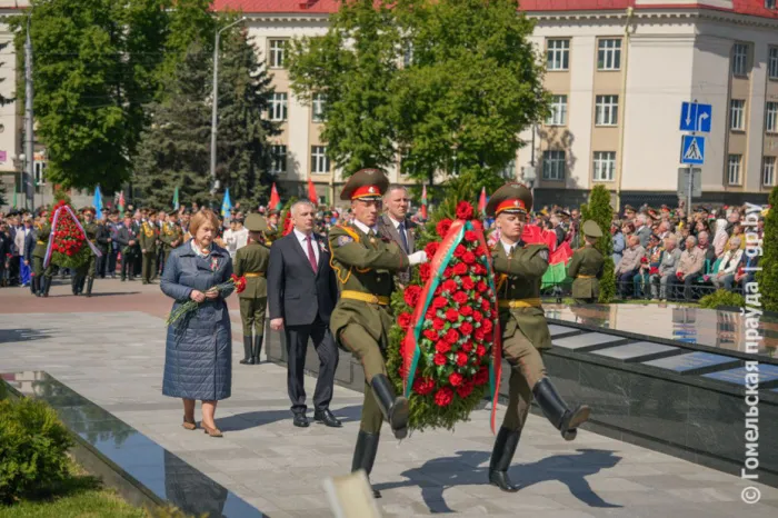 Мы пронесем через века бессмертный подвиг нашего солдата… В Гомеле состоялся торжественный митинг, посвященный 80-летию Великой Победы