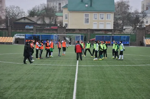 ФК «Гомель» провел двустороннюю игру на стадионе СДЮШОР-8