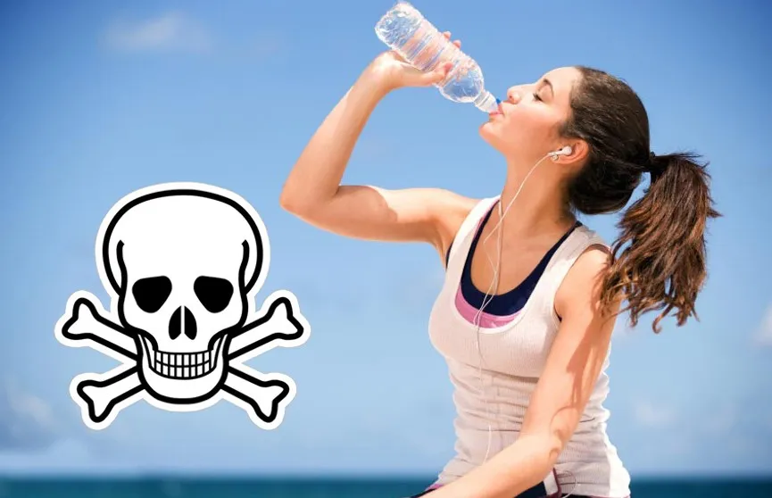 Пить воду из пластмассовых бутылок опасно для здоровья