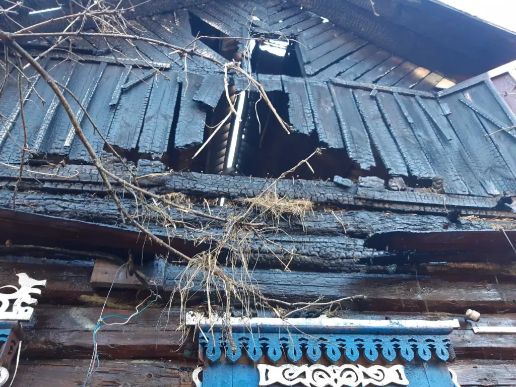 В Добрушском районе на пожаре обгорел деревянный дом
