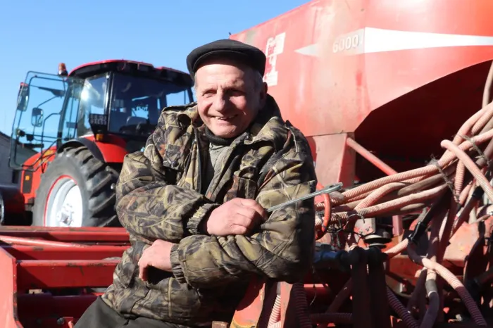 В Мозырском районе начали сев ячменя