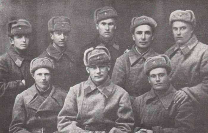 Да дня нараджэння Івана Мележа: залікоўка і рэдкія фотаздымкі — юбілей персанальнай экспазіцыі