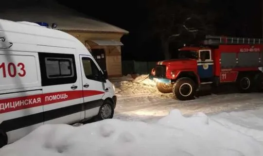 Спасатели отбуксировали автомобиль скорой помощи в Светлогорском районе