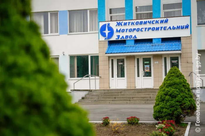 Еще одна точка в маршруте Главы государства – Житковичский моторостроительный завод