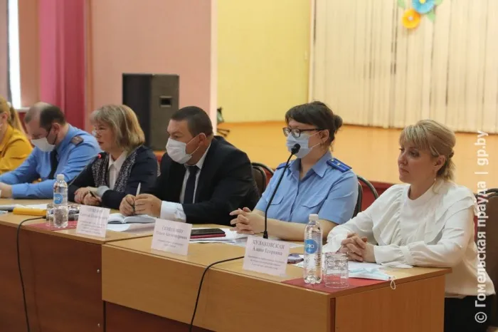 В Центральном районе Гомеля состоялся родительский форум. Обсудили подростковую преступность и занятость детей летом