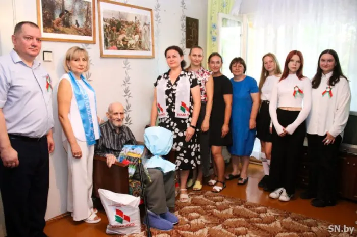 Светлогорцу Борису Маскевичу исполнилось 104 года