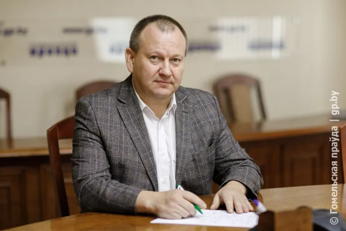 Вредна ли электрощетка и стоит ли удалять зубы мудрости, рассказал главный врач областной стоматологической поликлиники Василий Жогло