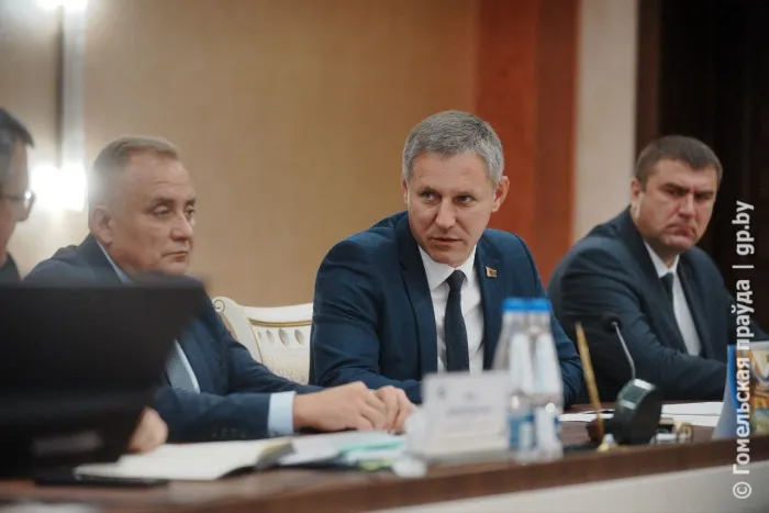 Помощник Президента – инспектор по Гомельской области Руслан Пархамович встретился с трудовым коллективом БМЗ