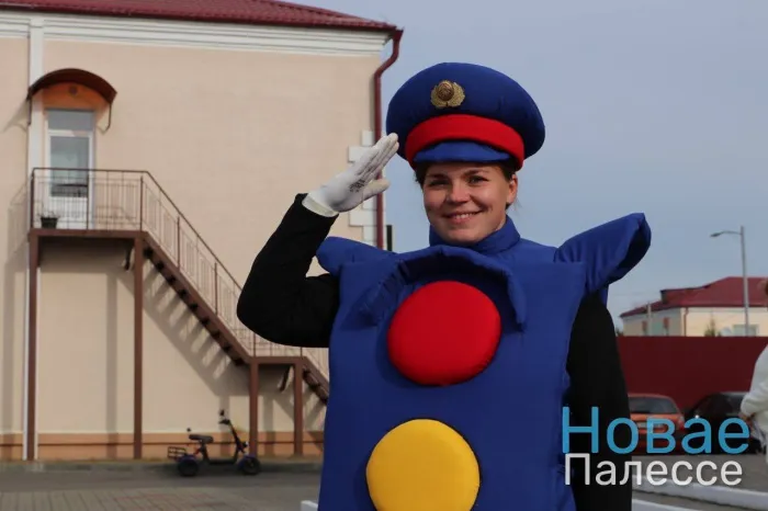Знать ПДД будут почти с пеленок: в Житковичах открылся детский автогородок «Зебраленд»