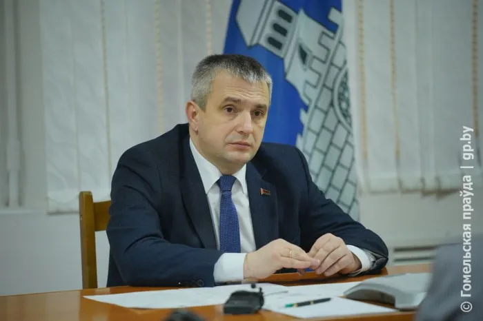 Председатель облисполкома Иван Крупко встретился с коллективом Лоевского КСМ, провел прямую линию и прием граждан в Лоеве