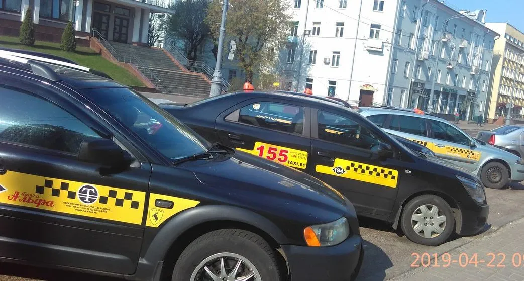 Таксисты области вновь выразили свое возмущение работой агрегаторов