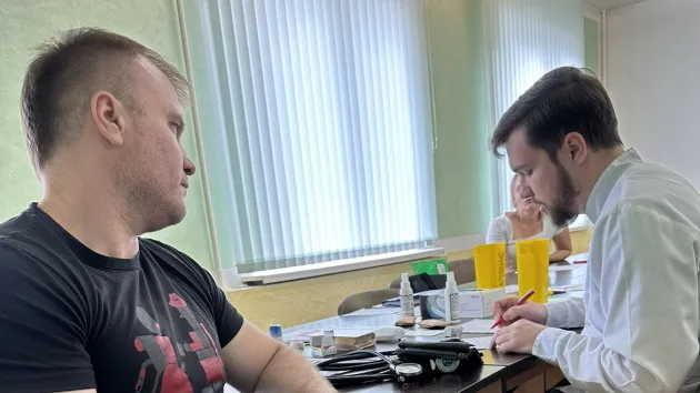 Без отрыва от производства: в Гомеле на базе строительного треста №14 прошла выездная диспансеризация