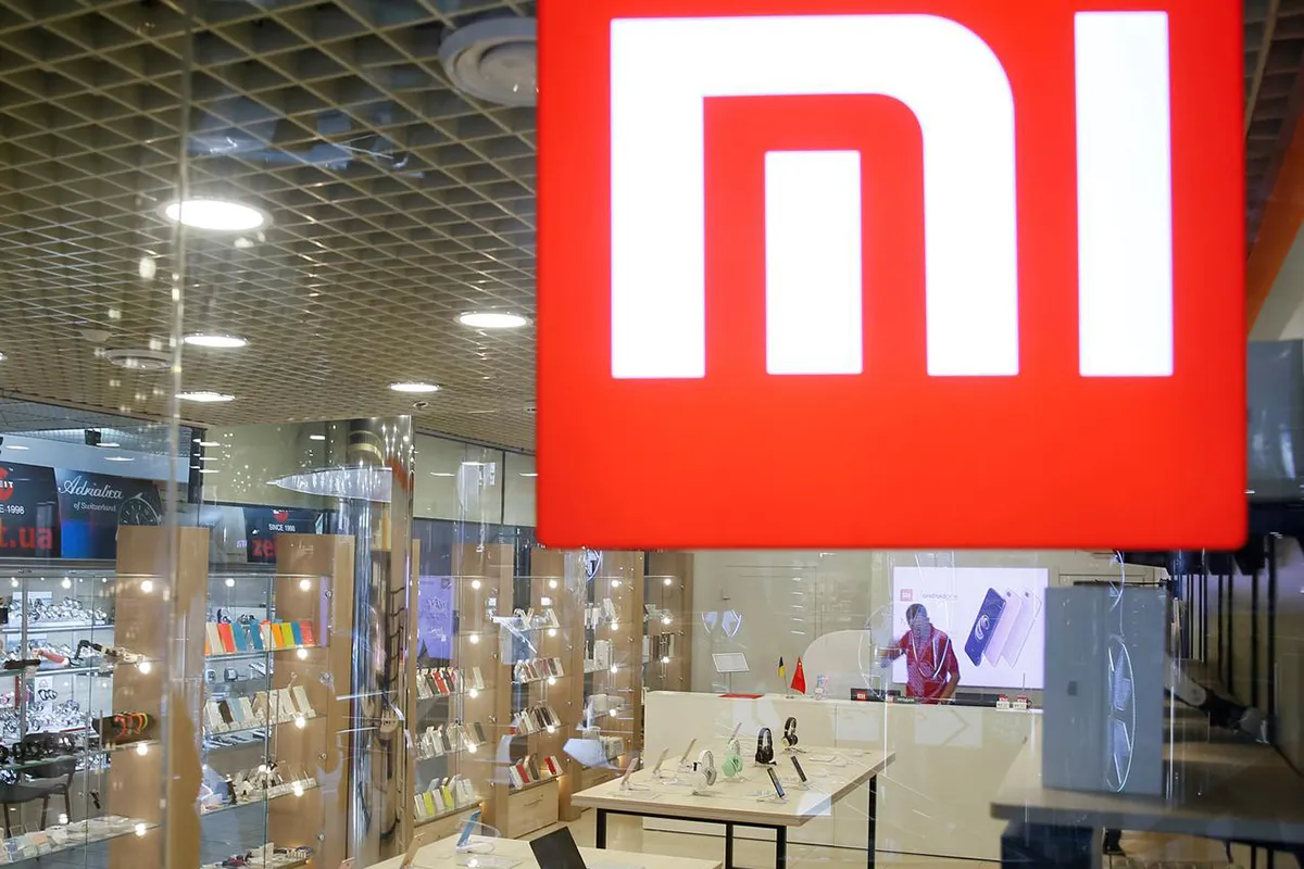 Xiaomi представила зарядку, которая способна пополнить емкость батареи смартфона за 20 минут