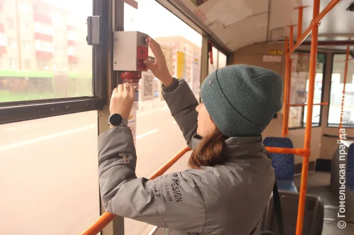 В Гомеле пассажиры троллейбусов жалуются на работу контролеров, а контролеры получают телесные повреждения. Как наладить отношения в транспорте?