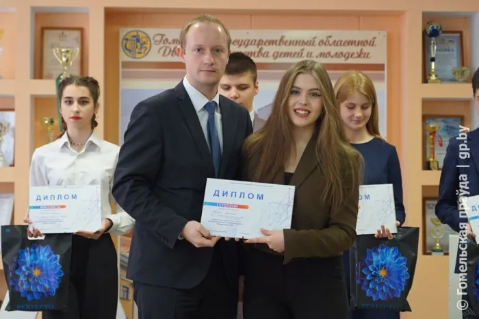 Валерия Аврам из средней школы №10 Светлогорска стала «Лидером года 2022»