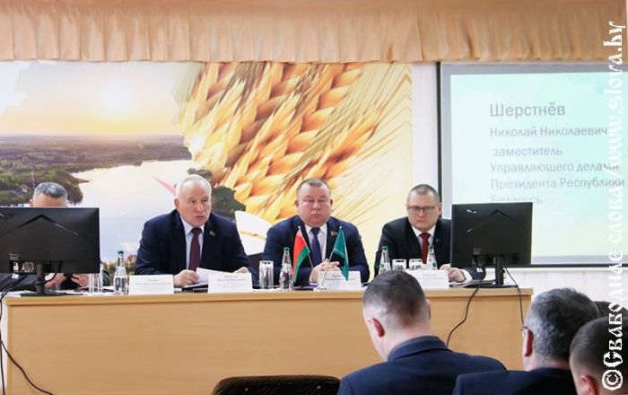 В ОАО «Тихиничи» Рогачевского района стартовал масштабный аграрный семинар