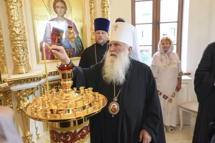 Митрополит Минский и Заславский Вениамин, Патриарший экзарх всея Беларуси, в рамках торжеств по случаю 200-летия освящения кафедрального собора Петра и Павла посетил гомельские святыни