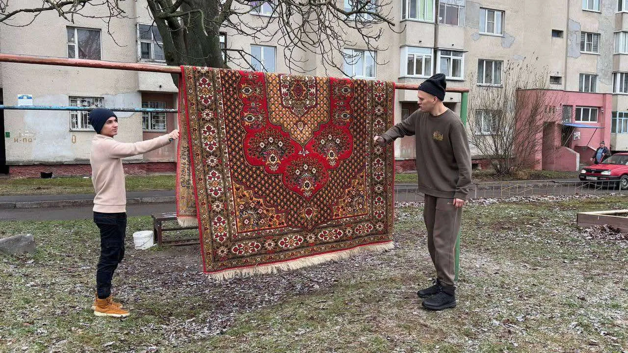 Помнят и заботятся: студенты БелГУТа помогают одиноко проживающим пожилым гомельчанам