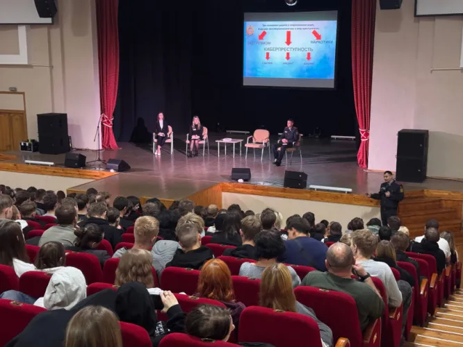 Почему подростки становятся жертвами киберпреступлений и как избежать онлайн-ловушек