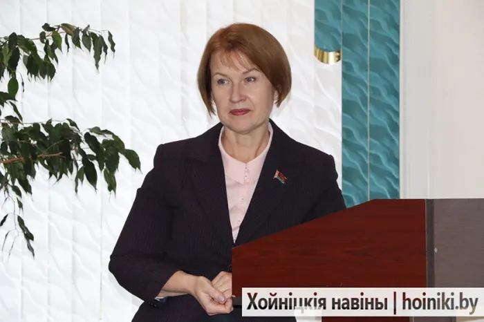 Быть честными с людьми. Председатель облсовета Екатерина Зенкевич провела прием граждан в Хойникском райисполкоме