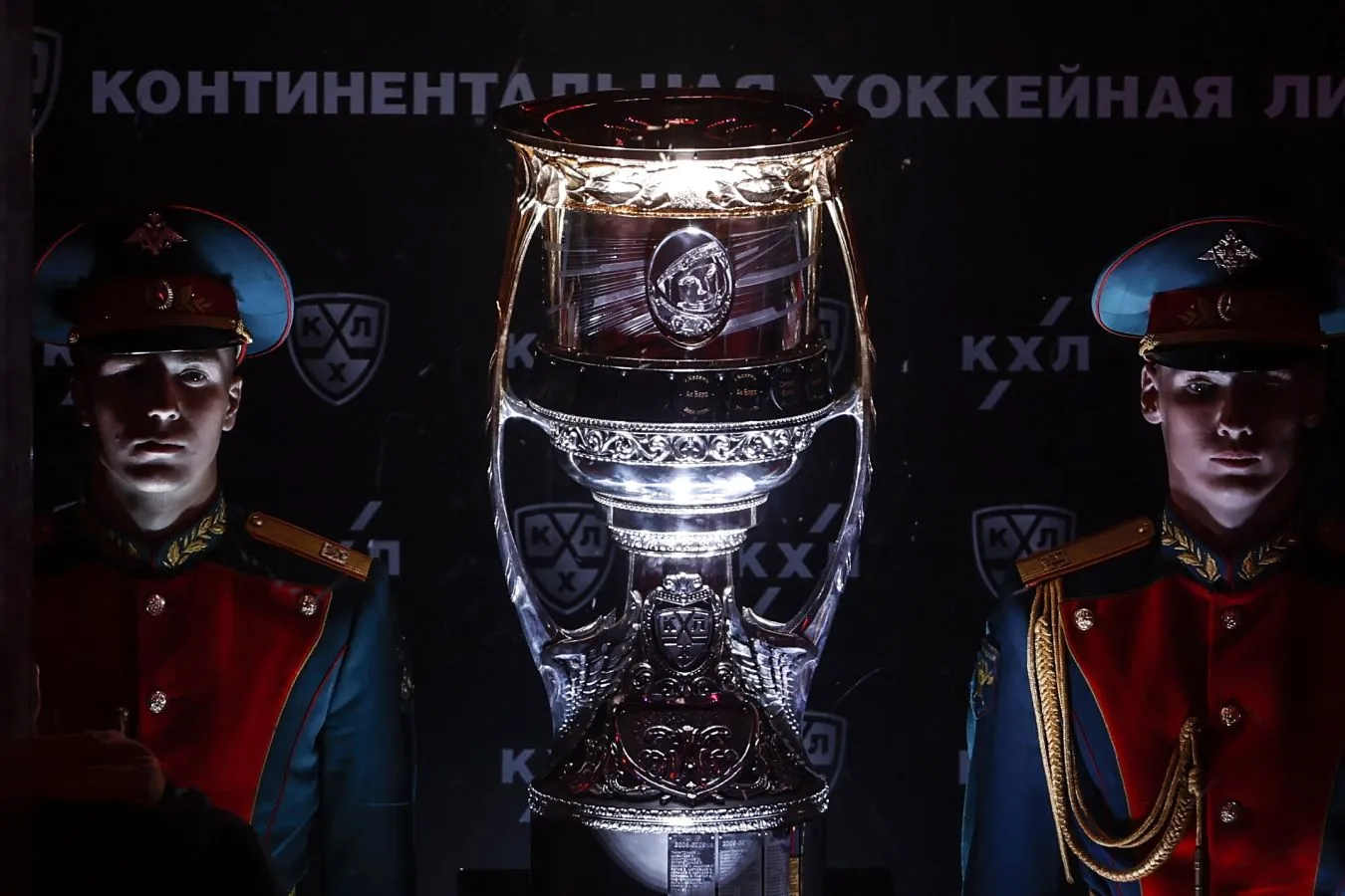 Двукратный олимпийский чемпиона назвал фаворитов предстоящего сезона КХЛ