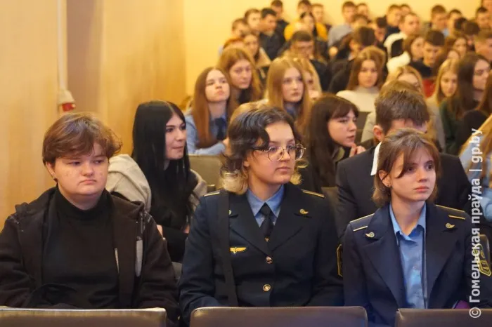 В Гомельском колледже — филиале БелГУТа прошла диалоговая площадка молодежи и правоохранителей