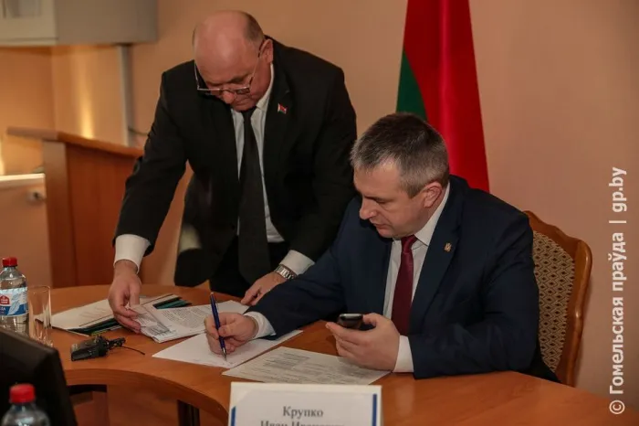 Рабочий день председателя облисполкома Ивана Крупко в Ельском районе