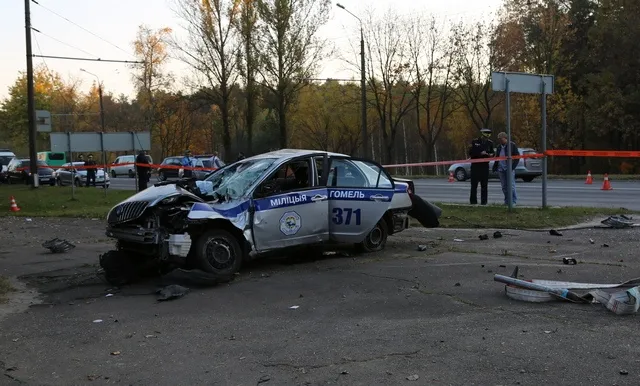 Видео: как водитель, из-за которого пострадал экипаж ГАИ в Гомеле, пояснил, почему скрылся с места ДТП