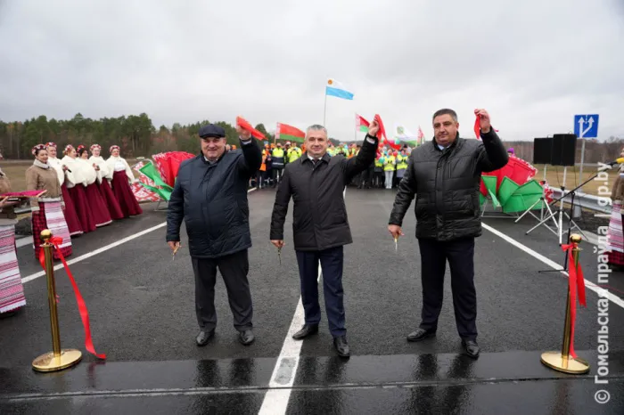 Движение прямо: под Гомелем после ремонта открыли транспортную развязку на пересечении трасс М-8 и М-10