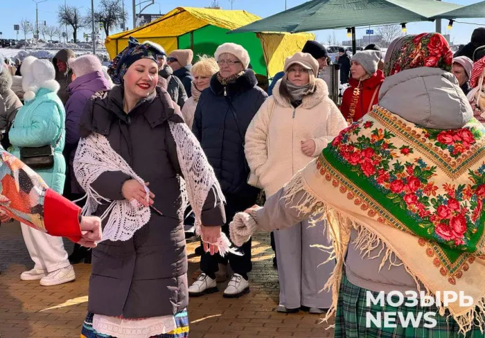 Яркая Масленица с блинами и песнями собрала жителей и гостей Мозыря