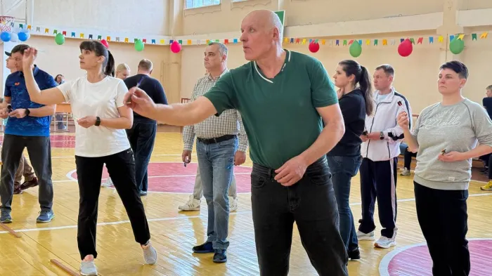 Педагоги с ракетками и гирями. В Гомеле X областная спартакиада работников образования и науки объединила около 700 человек