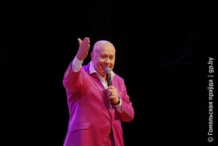 Блистательный Александр Солодуха выступил с концертом в Гомеле