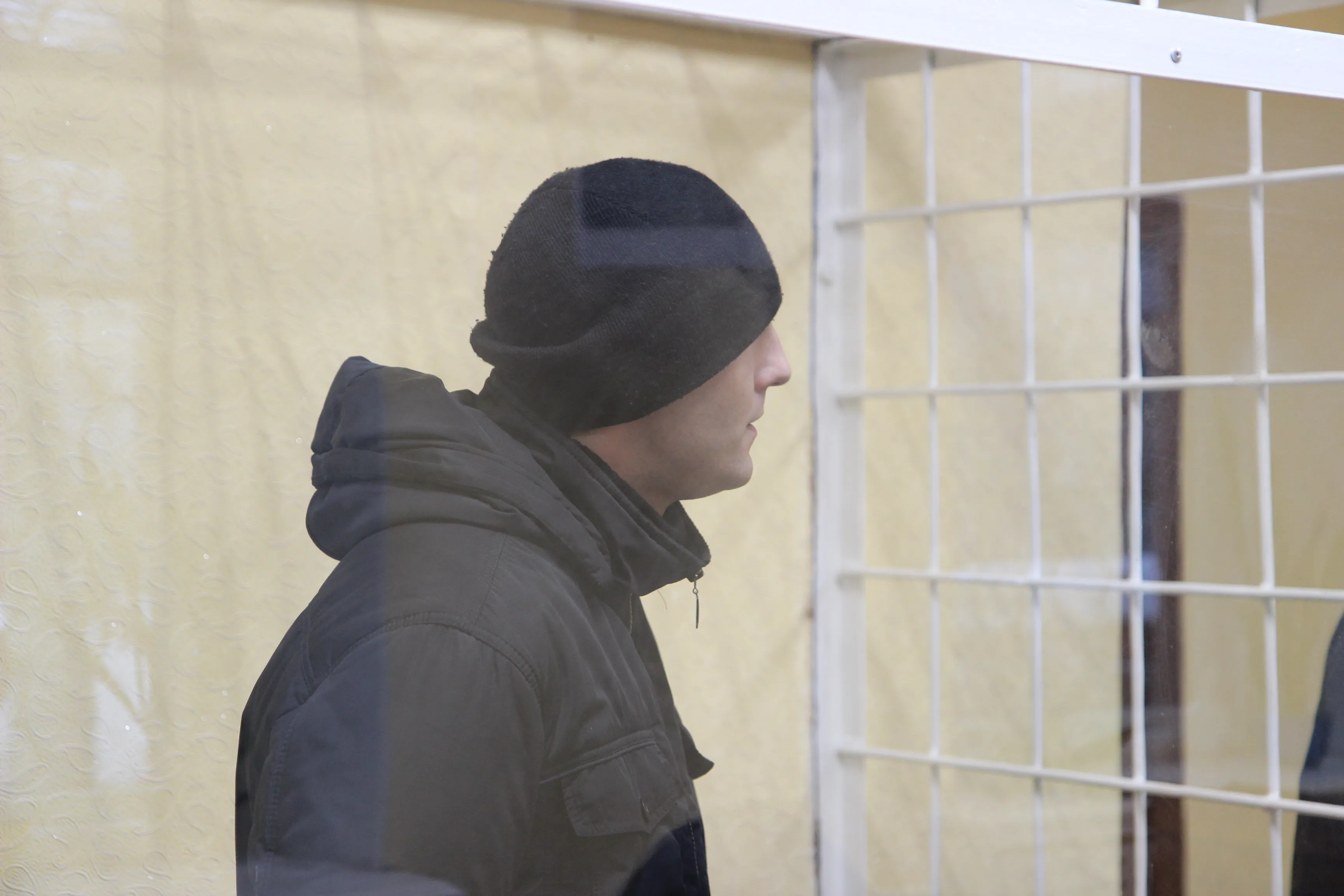 В суде Новобелицкого района Гомеля начались слушания по делу отца, который на грузовике наехал на жену и сына