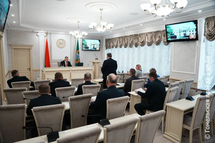 Совещание по вопросу разработки карьеров и добычи песка на Гомельщине провел председатель облисполкома Иван Крупко