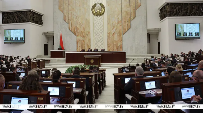 Станут частью политической жизни страны: в Минске состоялось первое заседание Молодежного совета при Палате представителей Национального собрания Беларуси