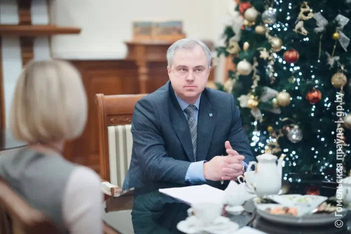 Мэр Владимир Привалов рассказал, где встретит Новый год и какие подарки ждать Гомелю в 2024-м году