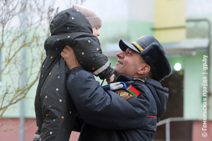 Майор милиции и трижды отец из Рогачева – о службе, родительстве, моржевании и мечте покорить Эльбрус
