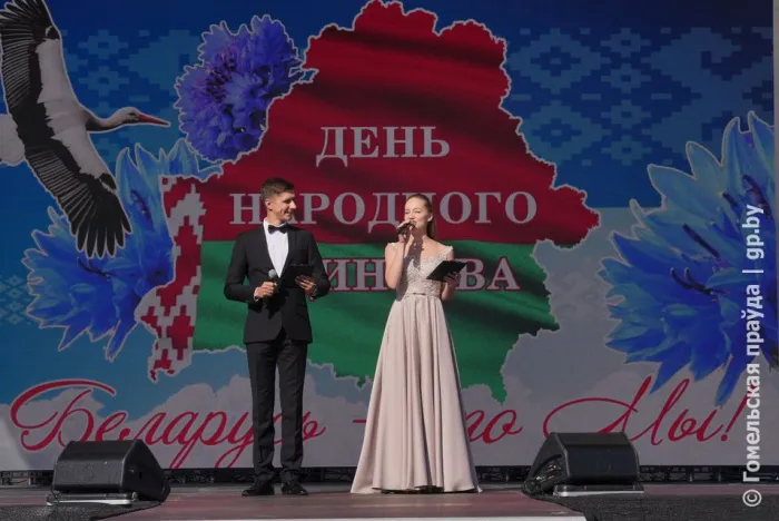 На площади Ленина в Гомеле состоялся торжественный пролог «Новое время» 