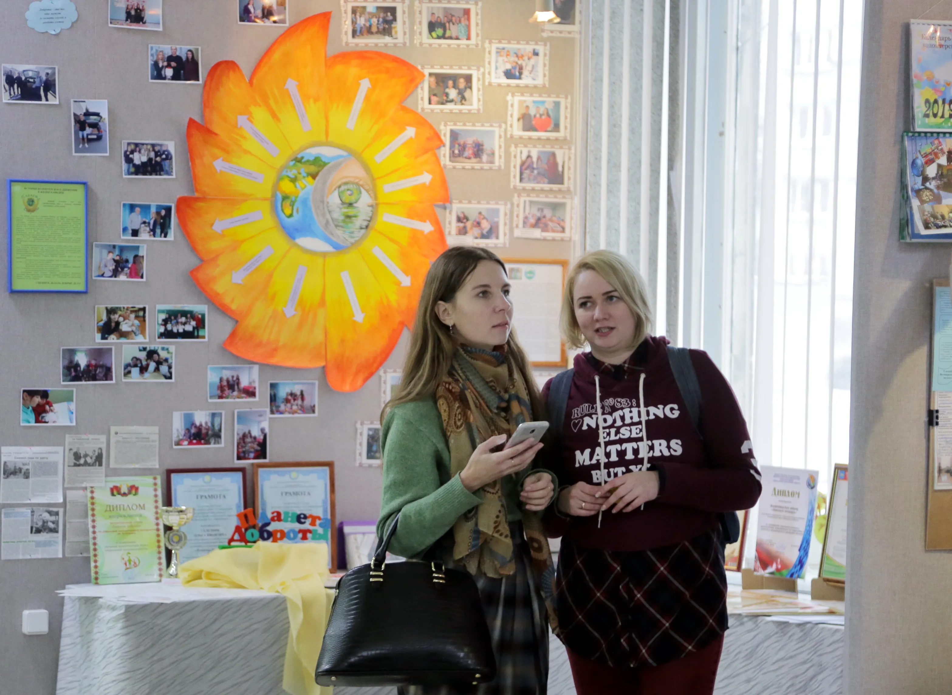 В университете имени Ф. Скорины открылась выставка «20лет спустя...»