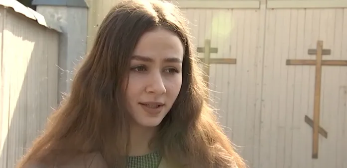 Гомельская школьница создала три туристических маршрута и издала фотопутеводитель на трех языках