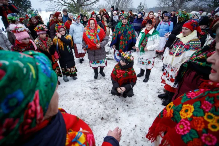 В последний день Масленичной недели в деревне Тонеж Лельчицкого района традиционно прошел старинный обряд «Чырачка»