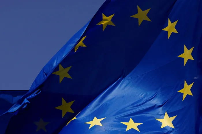 Bloomberg: Германия и Еврокомиссия не смогли заставить Бельгию использовать активы России