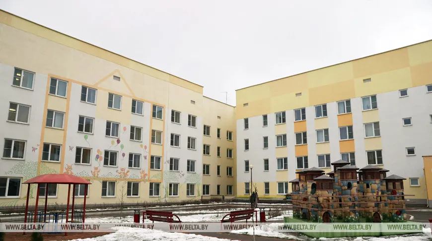 Вакцины от COVID-19 детям пока не делают - главврач детской инфекционной больницы Минска
