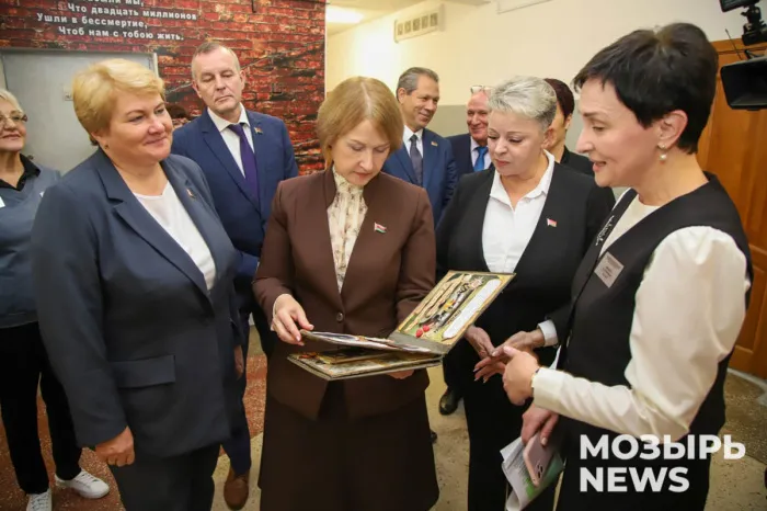 Мозырщина принимала выездное заседание президиума областного Совета депутатов