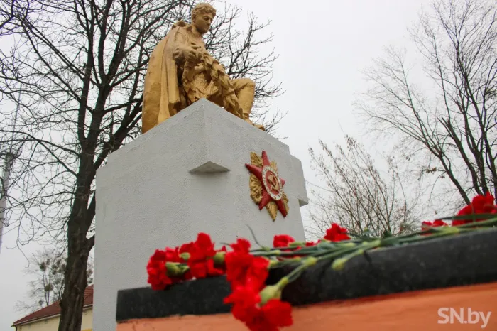 Напрасно огрызался враг. В Светлогорске отметили 81-ю годовщину освобождения райцентра от фашистского ига