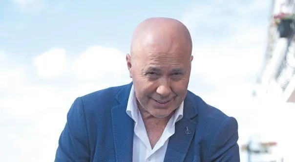 Александр Солодуха рассказал о «невероятной» травле в соцсетях, запрете на песню «Виноград» и почему сейчас невозможны аншлаги