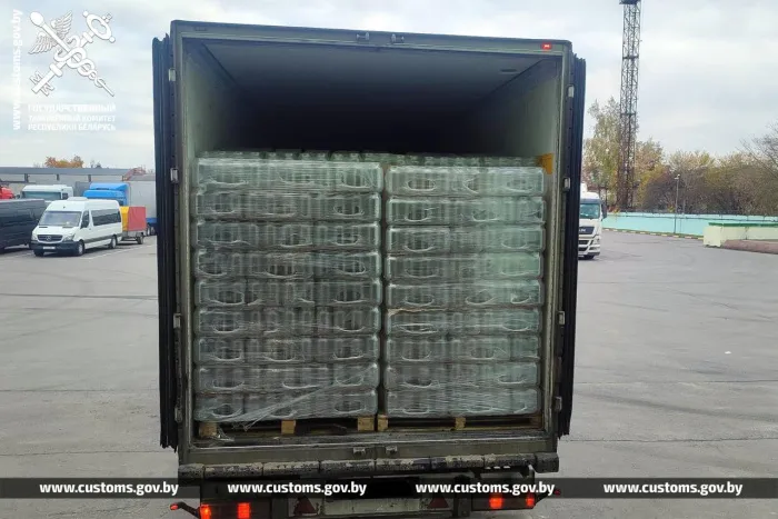 Гомельские таможенники пресекли попытку нелегально вывезти в Россию 40 тонн груш