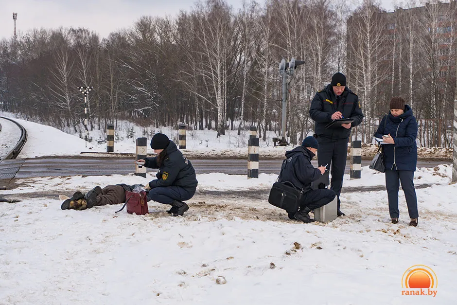 На ж/д переезде в Светлогорске тепловоз насмерть сбил мужчину