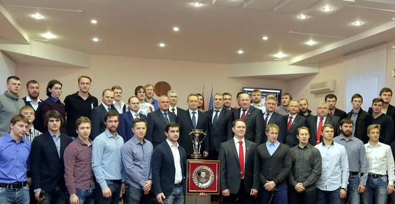 В Гомельском горисполкоме чествовали хоккейный клуб «Гомель»