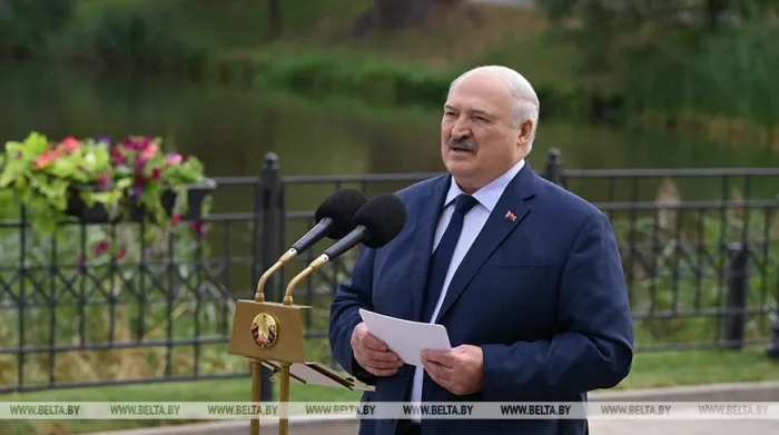 Лукашенко о Беларуси: будем делать все, чтобы здесь жить, работать, строить, но не воевать